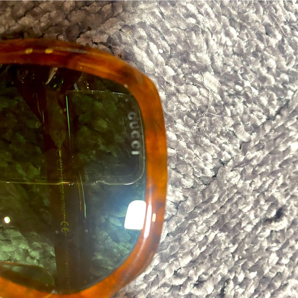 Gucci Honey Havana 
GG0625S Oversized Square Sunglasses - Picture 11 of 13